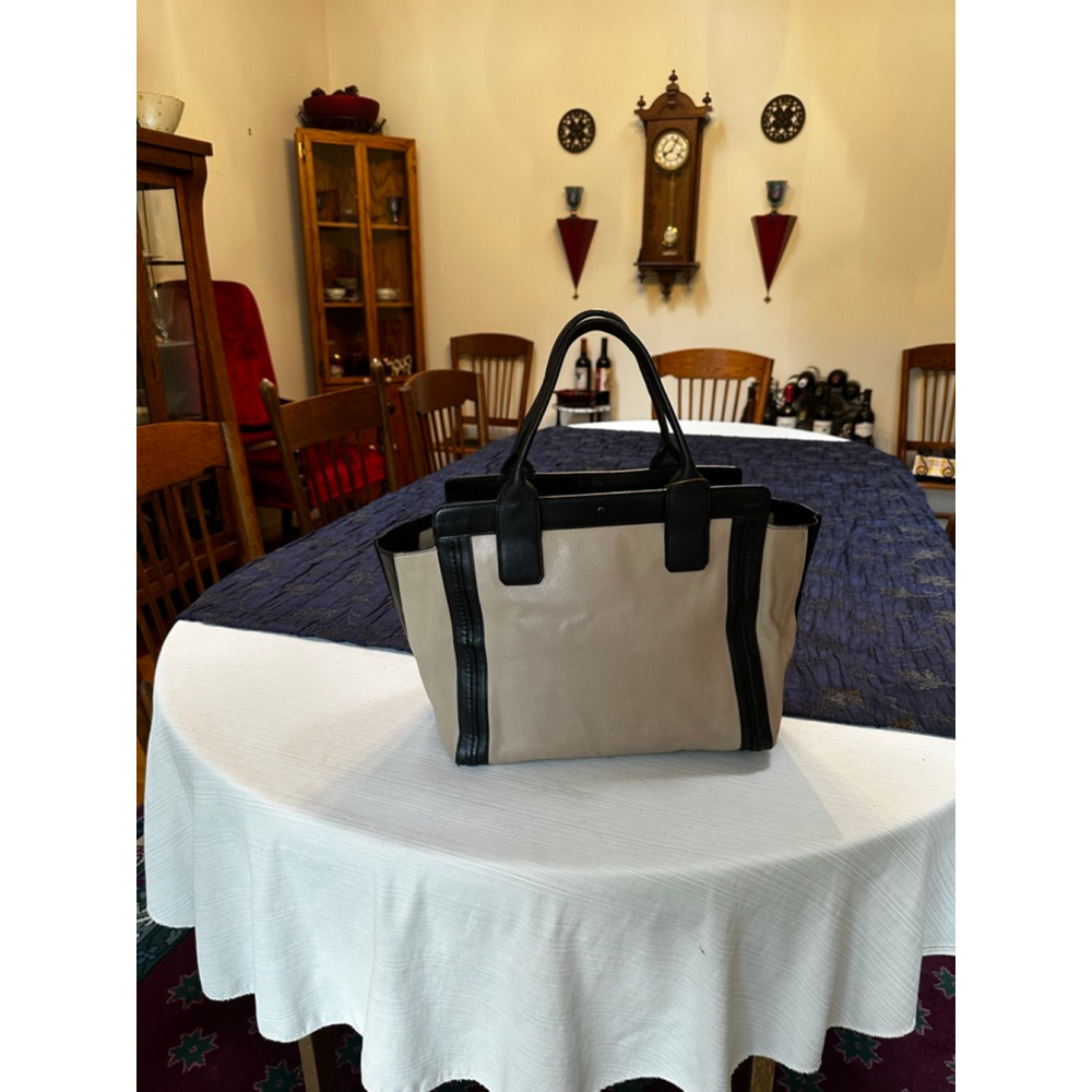 Chloé Beige & Black Leather Tote Bag - Picture 3 of 14